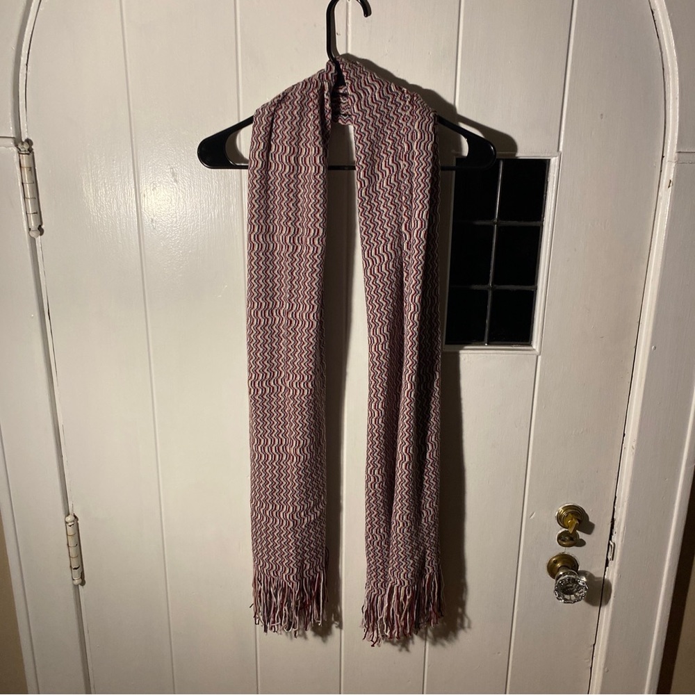 (1) Trendy Patterned Multicolor Missoni Wool Blend Women’s Scarf